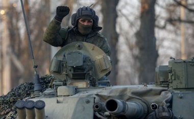Ministria britanike e Mbrojtjes: Rusia vendos 22 grupe batalioni përgjatë veriut Donbasit