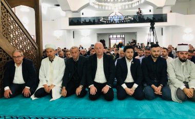 Sot Fiter Bajrami, Dritan Abazoviç fal namazin në xhaminë e Ulqinit