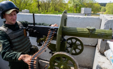 Po bën “kërdinë”, pse ukrainasit po përdorin ende mitralozin 100 vjeçar kundër rusëve