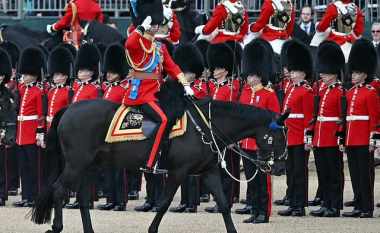 Parada për ditëlindjen e Elizabet, akuza e ushtarakëve: Kali i Princit William është droguar (VIDEO)