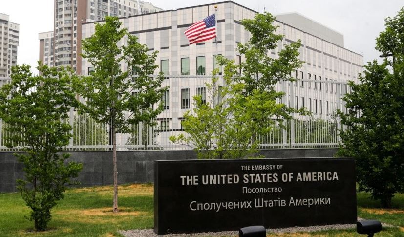 SHBA rihap ambasadën në Ukrainë