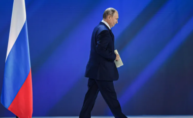 Lufta për pushtet pas largimit të Putinit