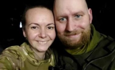 Tre ditë pasi u martua, ushtari ukrainas “lë kockat” në Azovstal (FOTO LAJM)