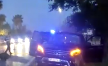 Momenti kur bëhet atentat ndaj dy të rinjve në Lezhë (VIDEO)