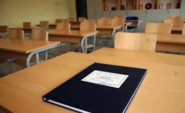 Nuk do të ketë vazhdim të mësimit në shkollat e mesme në Maqedoni