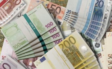 “Rieuroizimi”, kredia në monedhën europiane u rrit me 57% për katërmujorin