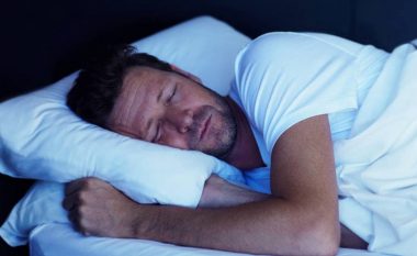 Pse flasim kur jemi në gjumë? Zbulohet arsyeja