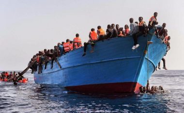 Prag tragjedie, roja bregdetare greke shpëton 106 migrantë