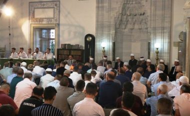 Besimtarët myslimanë në Maqedoninë e Veriut kremtojnë Fitër Bajramin, myftiu i Myftynisë së Shkupit ka një mesazh