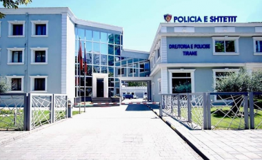 Drejtonte makinën nën efektin e drogës, policia arreston 24 vjeçarin në Tiranë