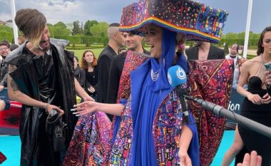 “Përdorën krijimin tim pa leje”, Ronela Hajati merr akuzat e forta për veshjen në Eurovision (FOTO LAJM)