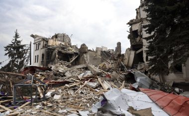 Bombardimet ruse, vriten 5 civilë në Ukrainën lindore