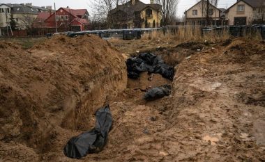 Ushtarët rusë e varrosën të gjallë, ukrainasi rrëfen momentet: Ende po jetoja