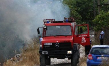 I vihet zjarri një furgoni në Vlorë