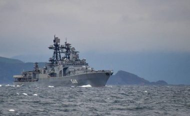 Flota ruse e Paqësorit fillon stërvitjet detare me më shumë se 40 anije luftarake
