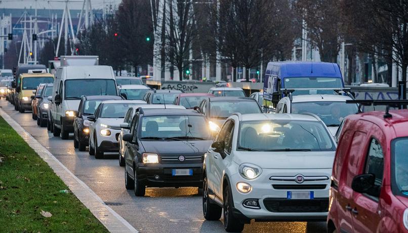 BE: Të ndalojë shitja e makinave të reja me benzinë dhe naftë deri në vitin 2035