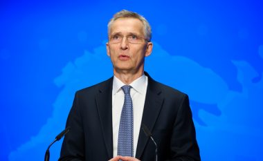 Stoltenberg: NATO do të qëndrojë për aq kohë sa duhet me Ukrainën