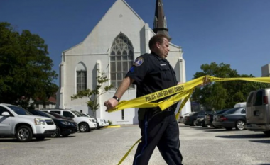 Sulm me armë pranë një kishe në SHBA, të paktën tre viktima