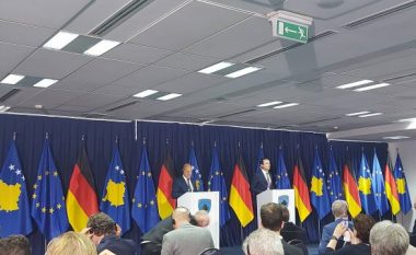 Kurti kërkon mbështetjen e Scholz për anëtarësimin në BE: Në fund të vitit do aplikojmë për statusin e vendit kandidat