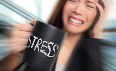 Këto 6 shenja të stresit nuk duhet të injorohen kurrë