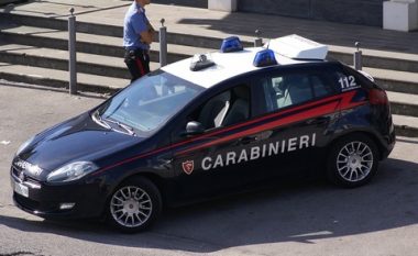 EMRAT/ Kalonin lëndë narkotike nga Shqipëria në Itali, 27 urdhër arreste për bandën italo-shqiptare