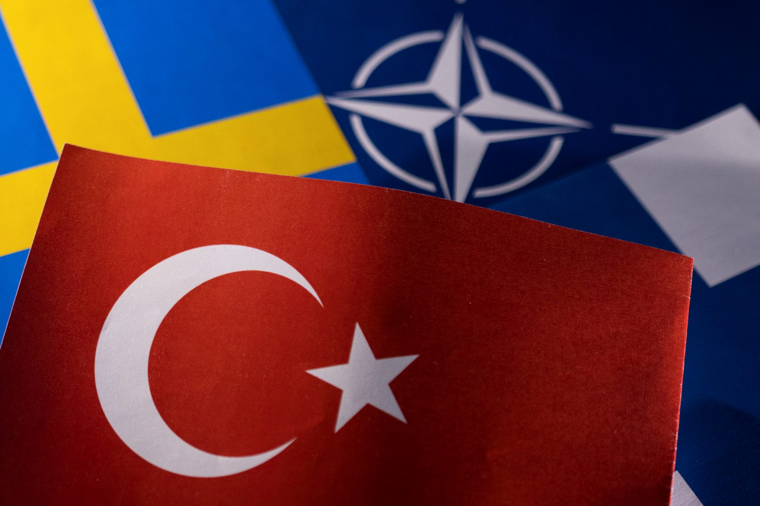 Turqia pranon të mbështesë kërkesën e Finlandës dhe Suedisë për t’ju bashkuar NATO-S