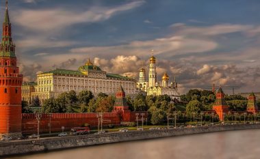 SHBA: Rusia ka financuar fshehurazi me 500 mijë dollarë PD në vitin 2017