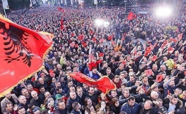 “Fronti për Shpëtimin e Shqipërisë ju fton”, Berisha kujton protestën e 7 korrikut në Tiranë