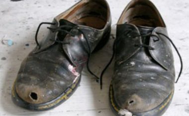 Dita kur filloi prodhimi i këpucëve për të dy këmbët