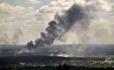 Ukraina: Trupat ruse po përpiqen të rrethojnë forcat tona pranë Severodonetsk