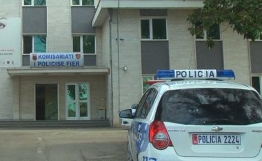 Policia shkon për kontroll në një lokal në Fier, përplaset me 4 të rinj klientë