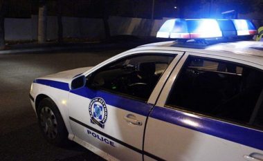 Tragjedi në Greqi, 34-vjeçari hidhet nga kati i tretë i qendrës tregtare