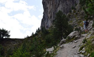 Bllokohen në Valbonë 3 alpinistë, policia drejt vendngjarjes