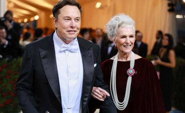 Këshilla që Elon Musk nuk dëgjoi nga nëna e tij dhe u bë miliarder