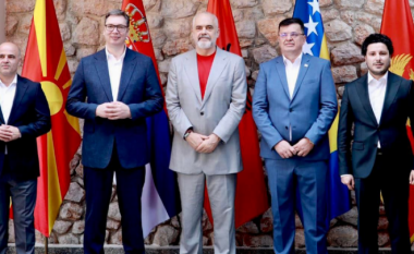 Rama poston foto me liderët e rajonit nga samiti i “Ballkanit të Hapur”, mungon Kosova
