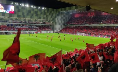 Shqipëri-Izrael si një finale, tifozët mbushin plot stadiumin