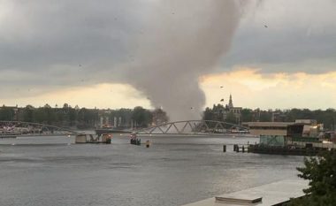 Tornado merr përpara rrugët e Holandës, raportohet për një të vdekur dhe 10 të plagosur