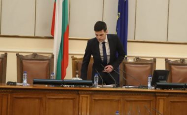 Nikolla Minçev shkarkohet nga funksioni i kryeparlamentarit të Bullgarisë