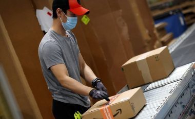 Pavarësisht rritjes së çmimeve, Apple dhe Amazon rrisin shitjet