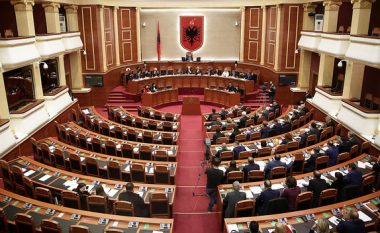 Balluku i zë vendin Ahmetajt, miratohen ndryshimet në qeveri