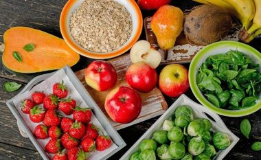 Ushqimet që ndihmojnë në përmirësimin e shëndetit të mushkërive