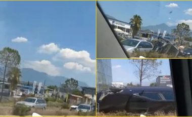Aksident i rëndë në autostradën Tiranë-Durrës, makina me goma përpjet