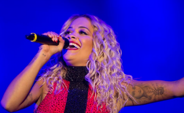 Rita Ora e emocionuar për koncertin në Tiranë, zbulon vendin dhe datën kur do të mbahet