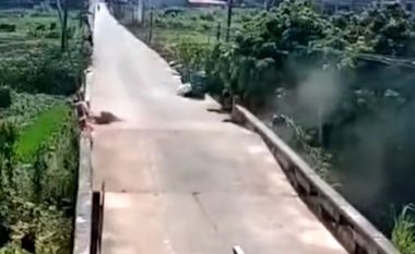 Vala e të nxehtit në Kinë thyen urën në mes, momenti i incidentit (VIDEO)