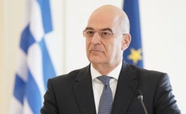 Greqia entuziaste për çeljen e negociatave me Shqipërinë dhe Maqedoninë e Veriut: Qeveria greke e kënaqur!