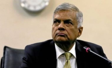Protesta masive, kryeministri i Sri Lankës: Jam gati të jap dorëheqjen!