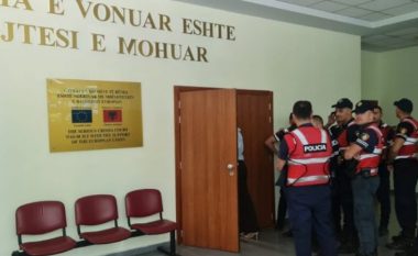 U kapën me 60 kg “të bardhë”, kërkohet heqje e sekuestros për anijen e bllokuar në Portin e Durrësit, ekuipazhi: Duam pasaportat