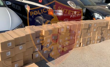 Kuti plot fruta të thata nga Maqedonia e Veriut, arrestohet drejtuesi i furgonit në Pogradec për kontrabandë