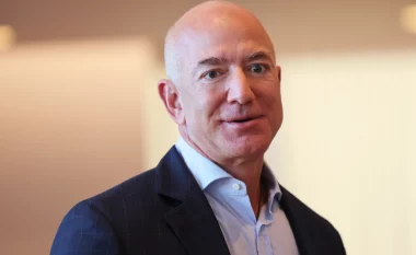 Ja si i shpenzon milionat e tij Jeff Bezos