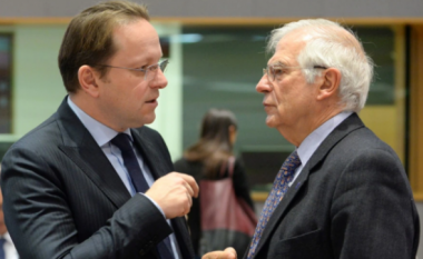 Borrell dhe Varhelyi: Në Evropë, nuk ka vend për mohimin e gjenocidit